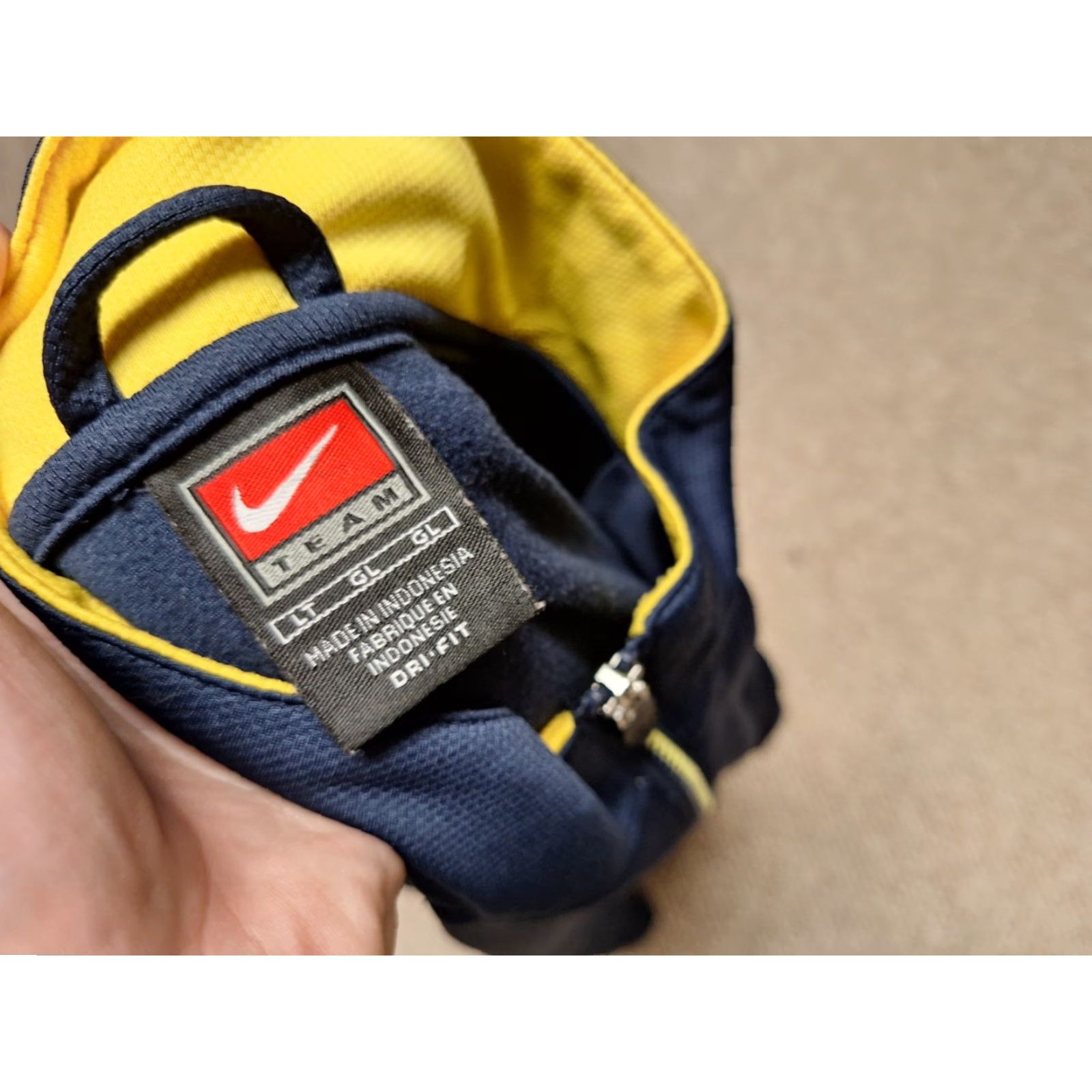 Nike VINTAGE 2000s Nike LT Zip Navy Blue Longsleeve Swoosh Shirts? Size US L / EU 52-54 / 3 - 2 Thumbnail