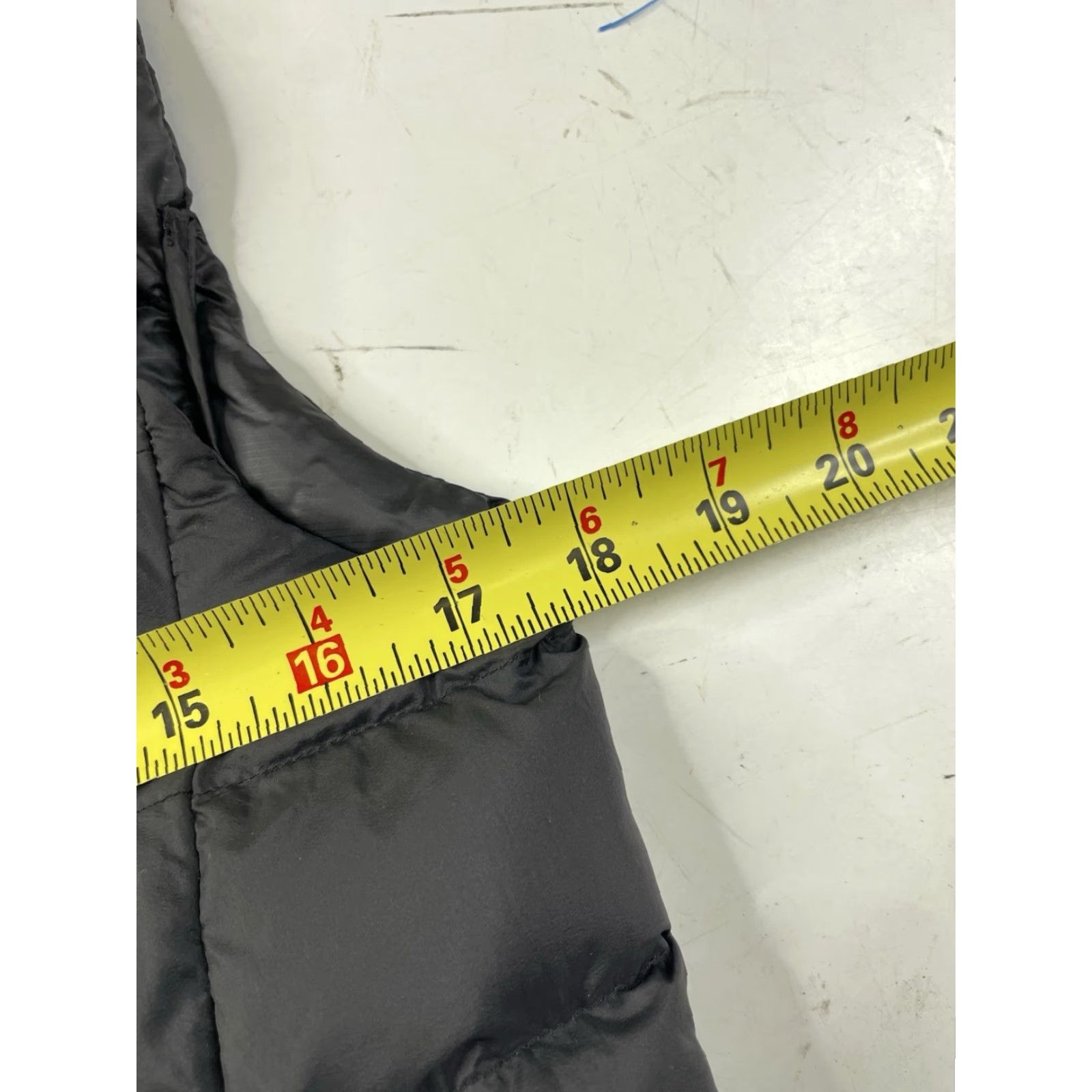 Uniqlo Uniqlo Vest Women Small Black Ultra Light Down Filled Zip Front Packable Puffer Size S / US 4 / IT 40 - 5 Thumbnail