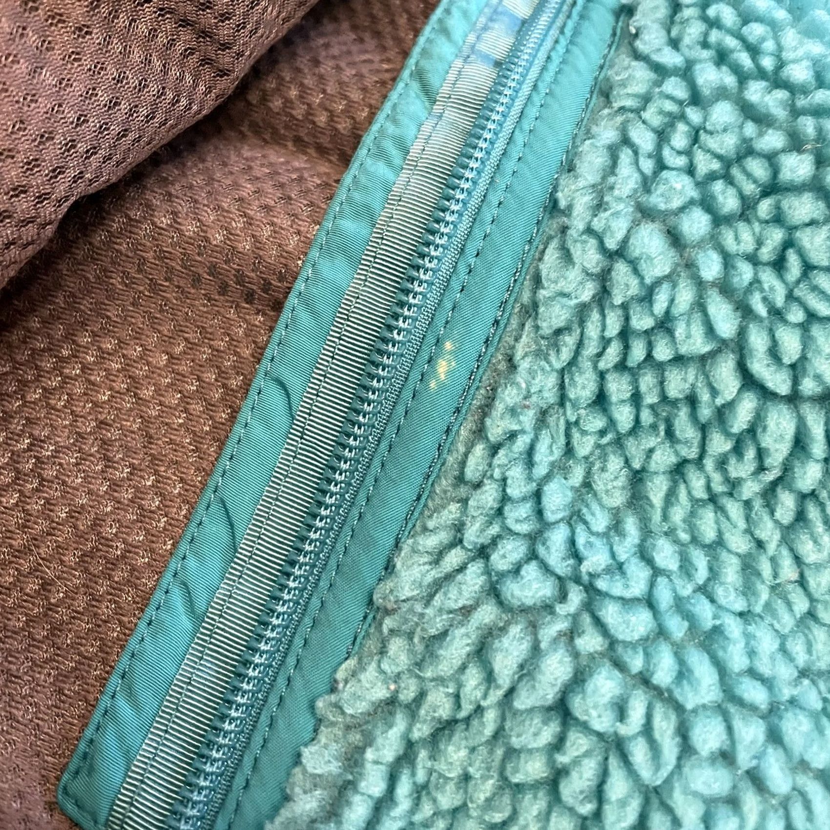 Patagonia Patagonia Retro-X Deep Pile Vest Womens S Aqua Solid Zip Vest Retro X Size S / US 4 / IT 40 - 3 Thumbnail