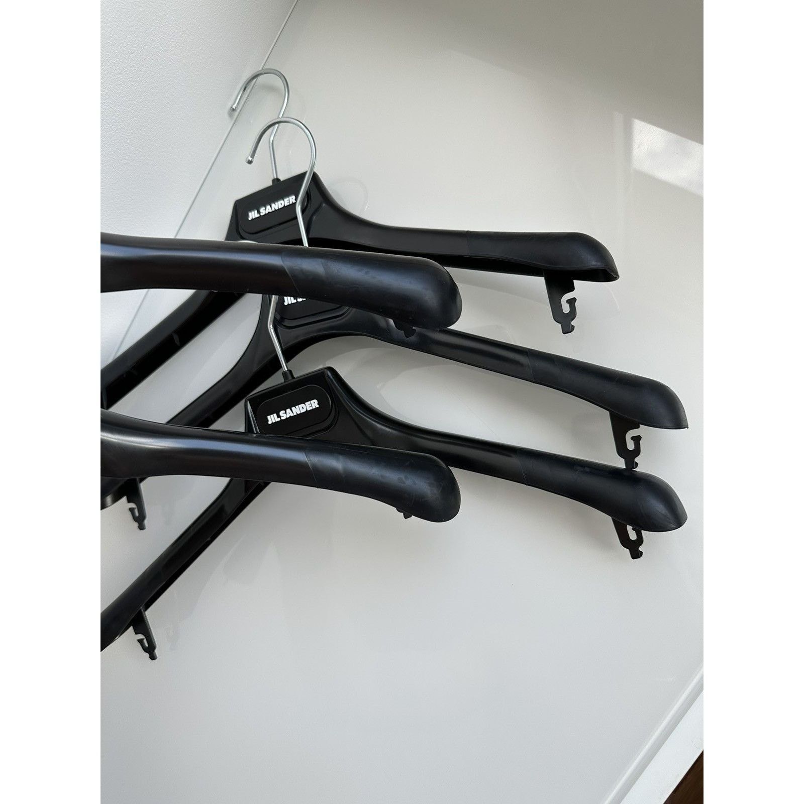 Jil Sander Jil sander premium made in italy metal hook black hangers Size ONE SIZE - 4 Thumbnail