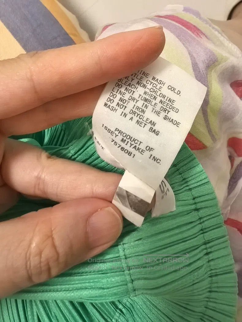 Issey Miyake Issey Miyake size:3 Green Pleated Midi Skirt Size 22" - 5 Thumbnail
