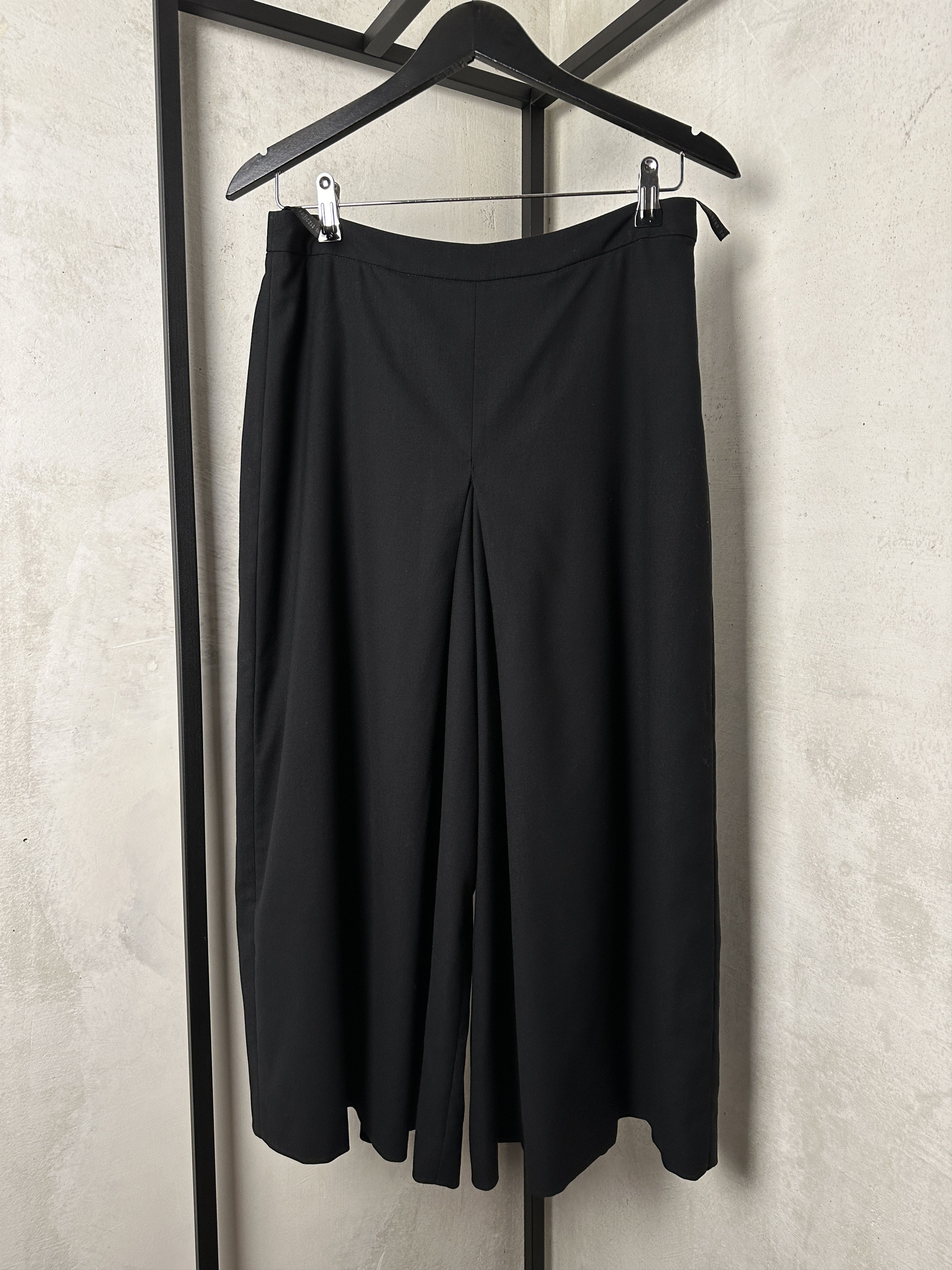 Maison Margiela Maison Margiela Black Cupro Culottes Size 28" / US 6 / IT 42 - 1 Thumbnail