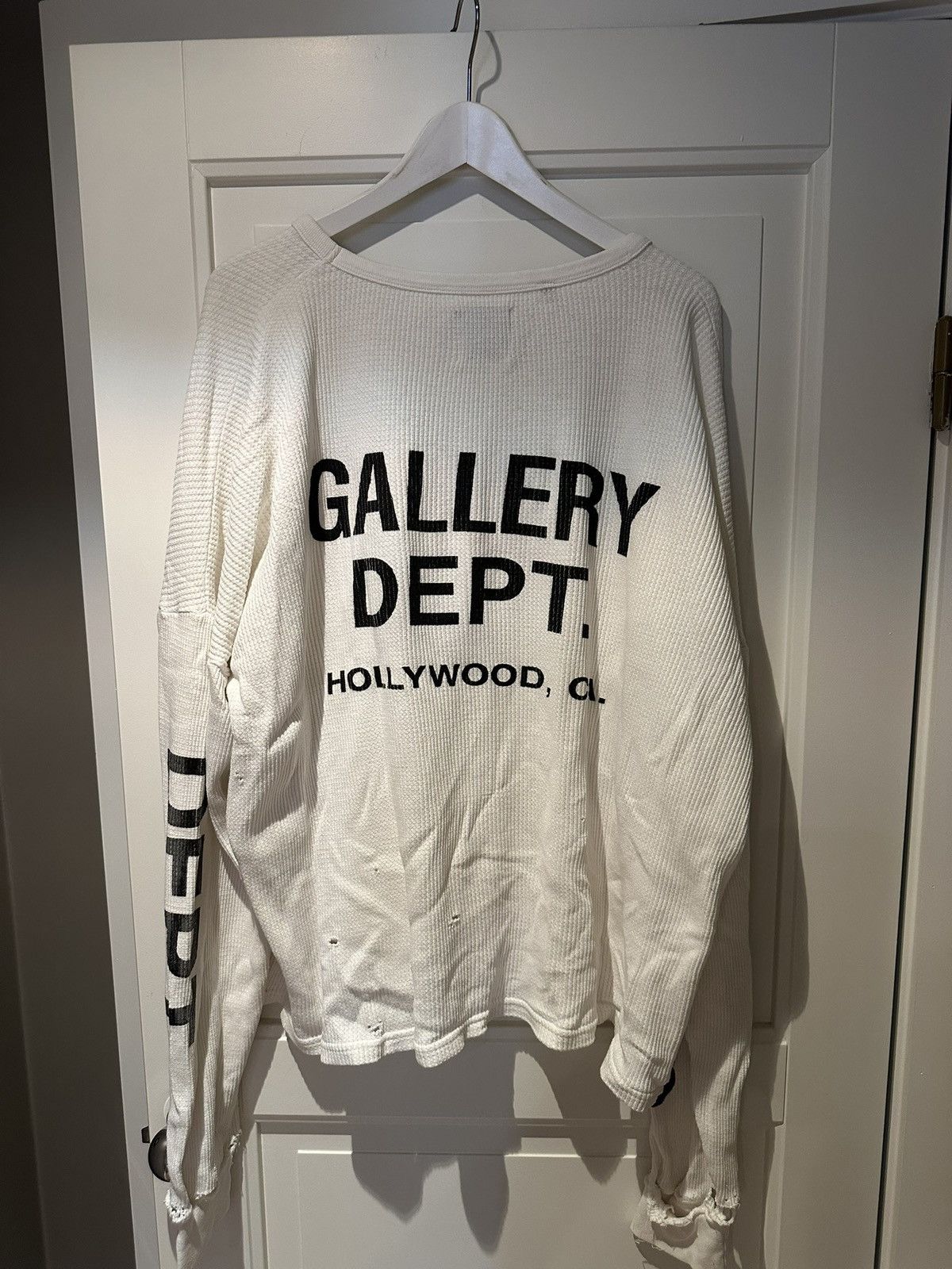 Gallery Dept. Distressed long sleeve Size US L / EU 52-54 / 3 - 4 Thumbnail