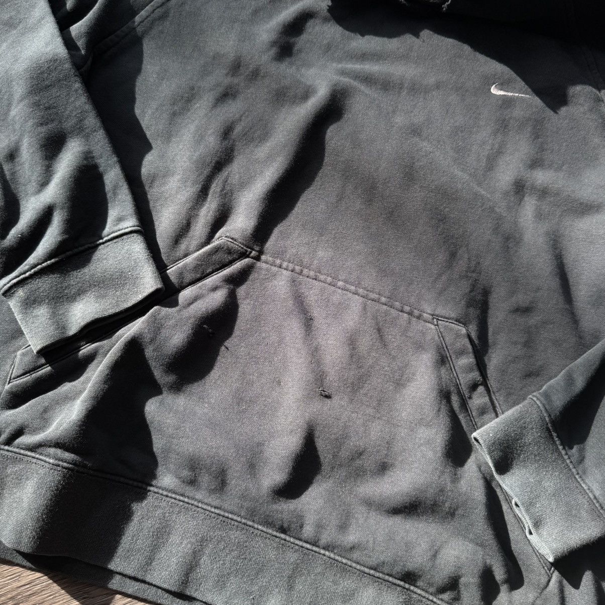 Nike Nike swoosh Y2K Hoodie Size US L / EU 52-54 / 3 - 6 Thumbnail