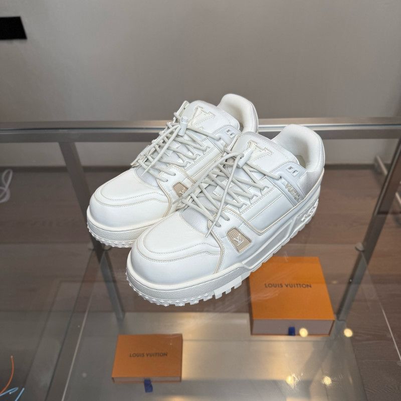 Louis Vuitton Louis Vuitton Trainer Maxi White Low-Top Sneakers 0079 Size US 10.5 / EU 43-44 - 1 Thumbnail