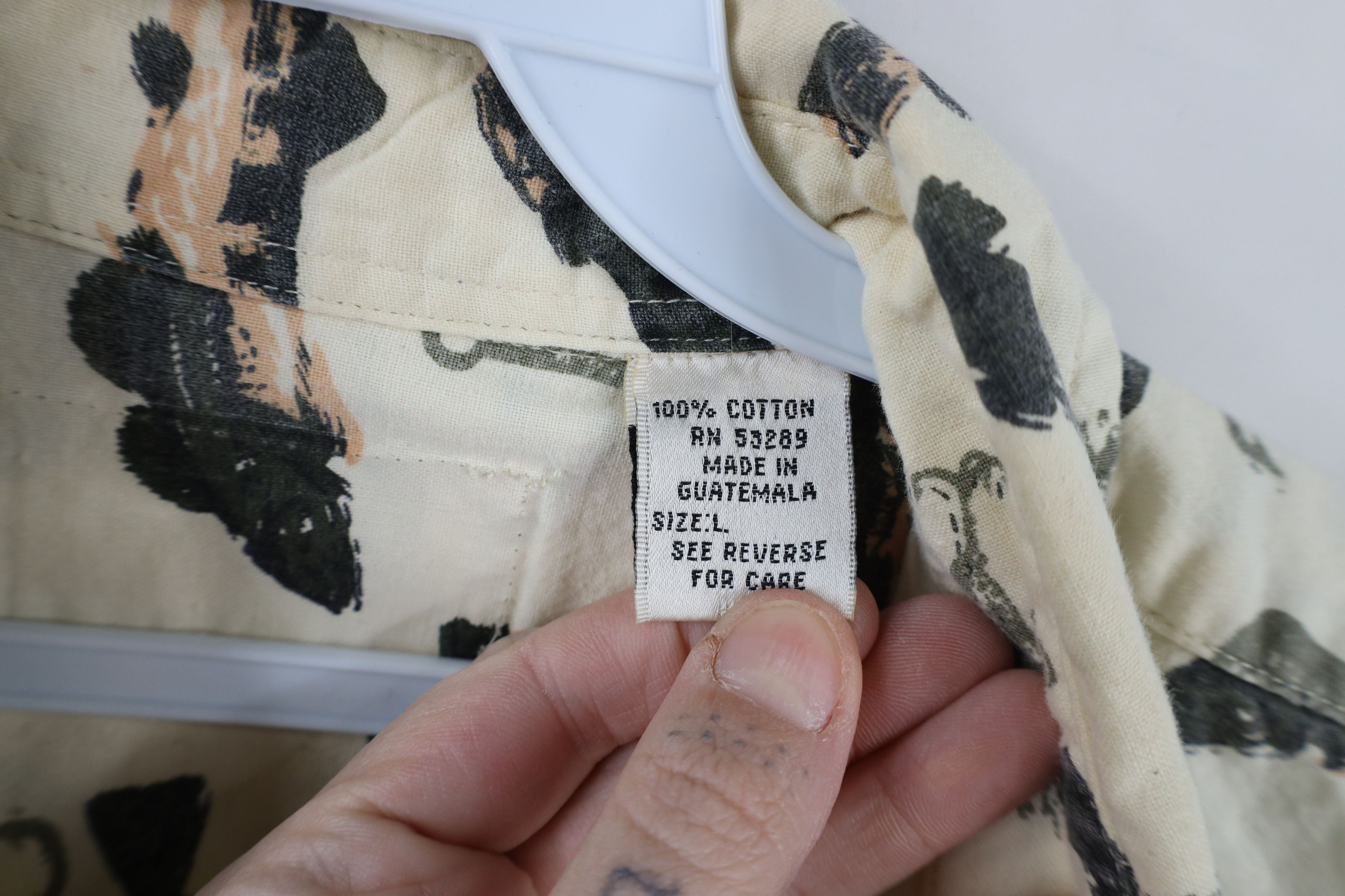 Vintage Vintage 90s Streetwear Fishing All Over Print Button Shirt Size US L / EU 52-54 / 3 - 8 Thumbnail
