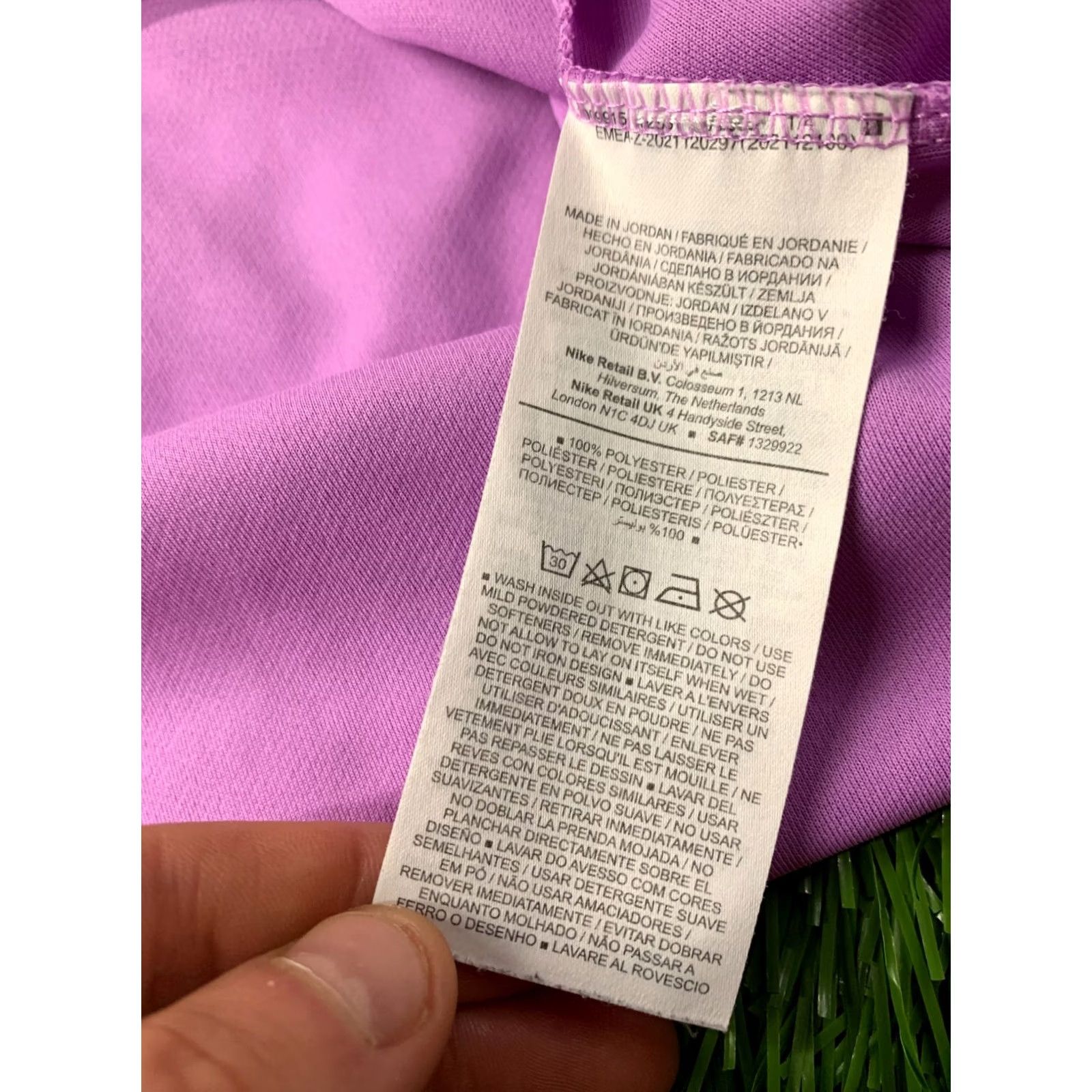 Nike NIKE DRI-FIT MILER RUNNING 2023 MEN SHIRT XL Purple XS? Size US XL / EU 56 / 4 - 5 Thumbnail