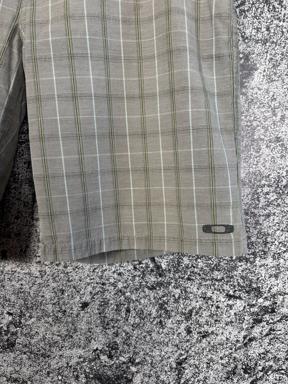 Oakley lOakley Loose Fit Plaid Shorts Checkered Casual Skate Style Size US 36 / EU 52 - 5 Thumbnail