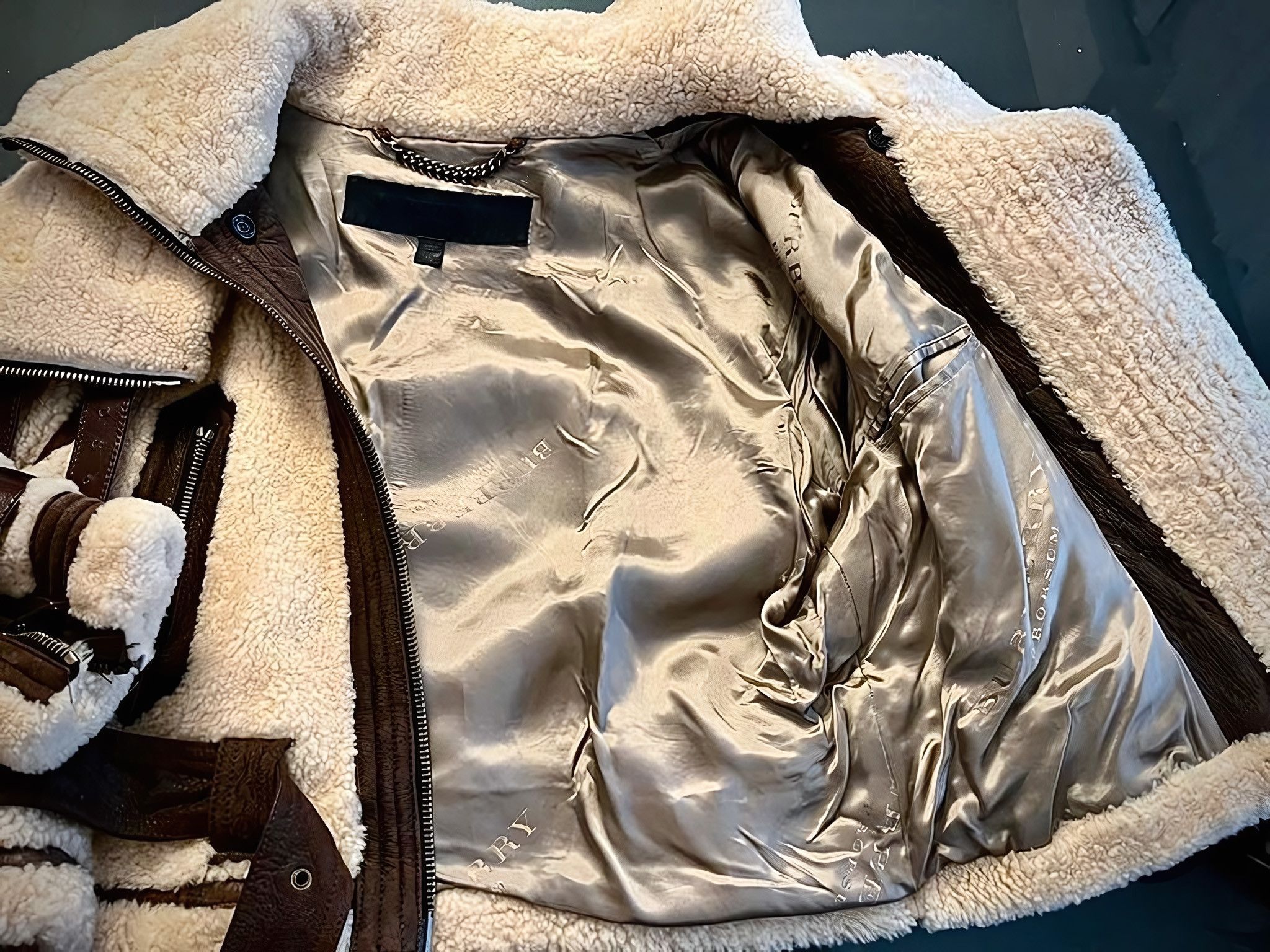 Burberry Prorsum A/W 2010 RUNWAY SHEARLING JACKET Size S / US 4 / IT 40 - 4 Thumbnail