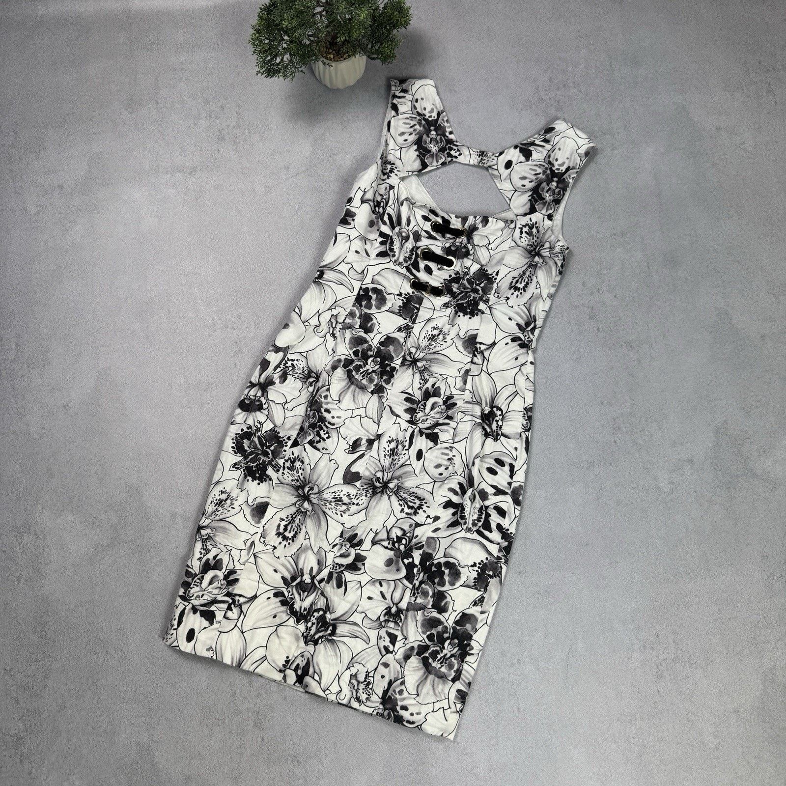 Versace Versace Women Mini Dress Short Flower Print White Size 44 Size M / US 6-8 / IT 42-44 - 16 Thumbnail
