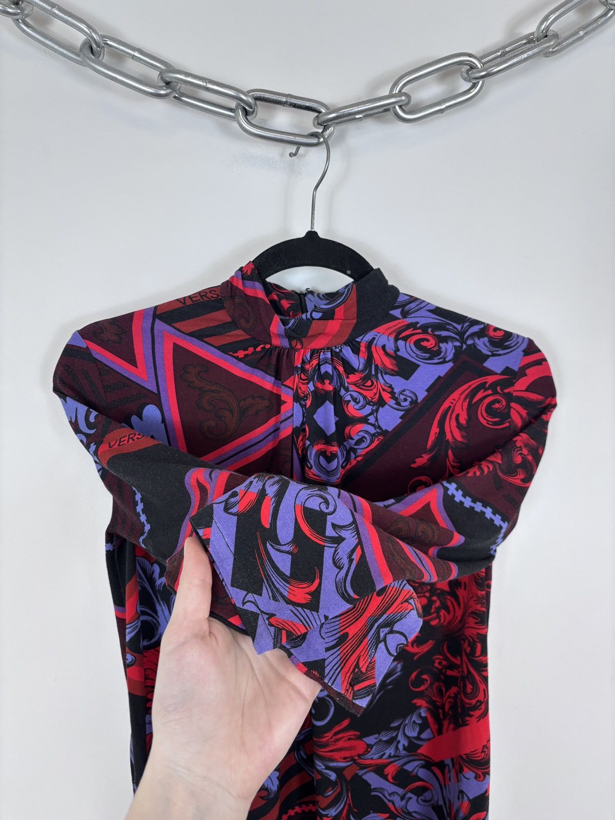 Versace Jeans Couture Versace Jeans Couture NWT Women’s Baroque Print Top Blouse Size S / US 4 / IT 40 - 8 Thumbnail