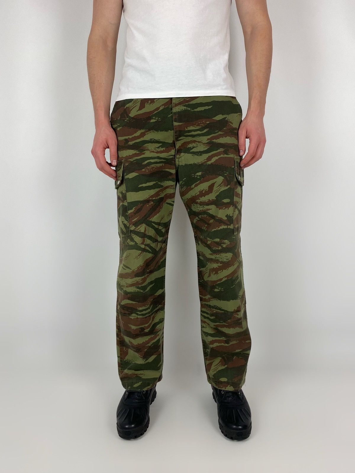 Vintage 1990’s Vintage Greek Army HBT Lizard Camo Cargo Pants Size US 34 / EU 50 - 1 Thumbnail