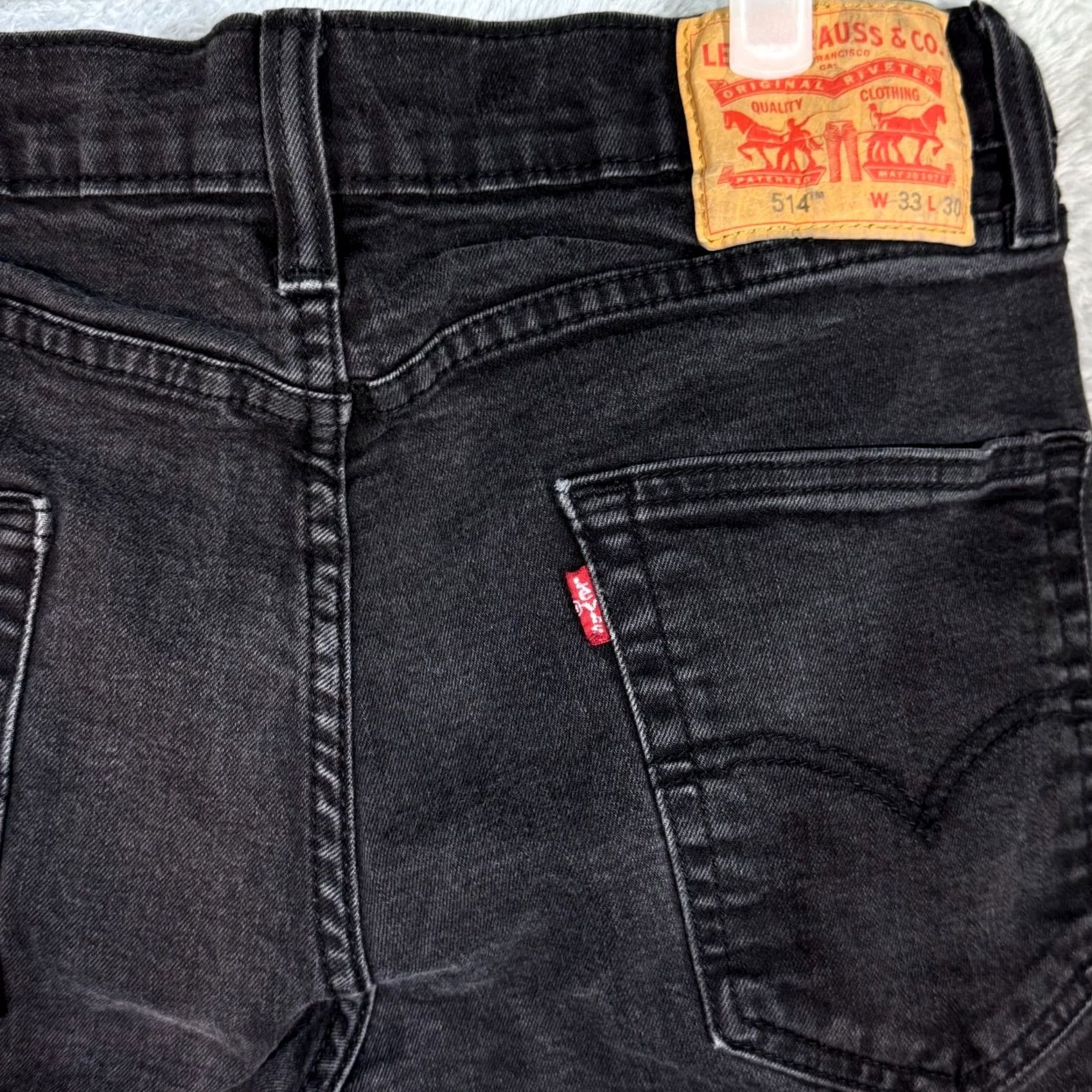 Levi's Levi’s 514 Men’s Jeans Black Denim Mid-Rise Straight Leg 33 x 30 Vintage No Size US 33 - 7 Thumbnail
