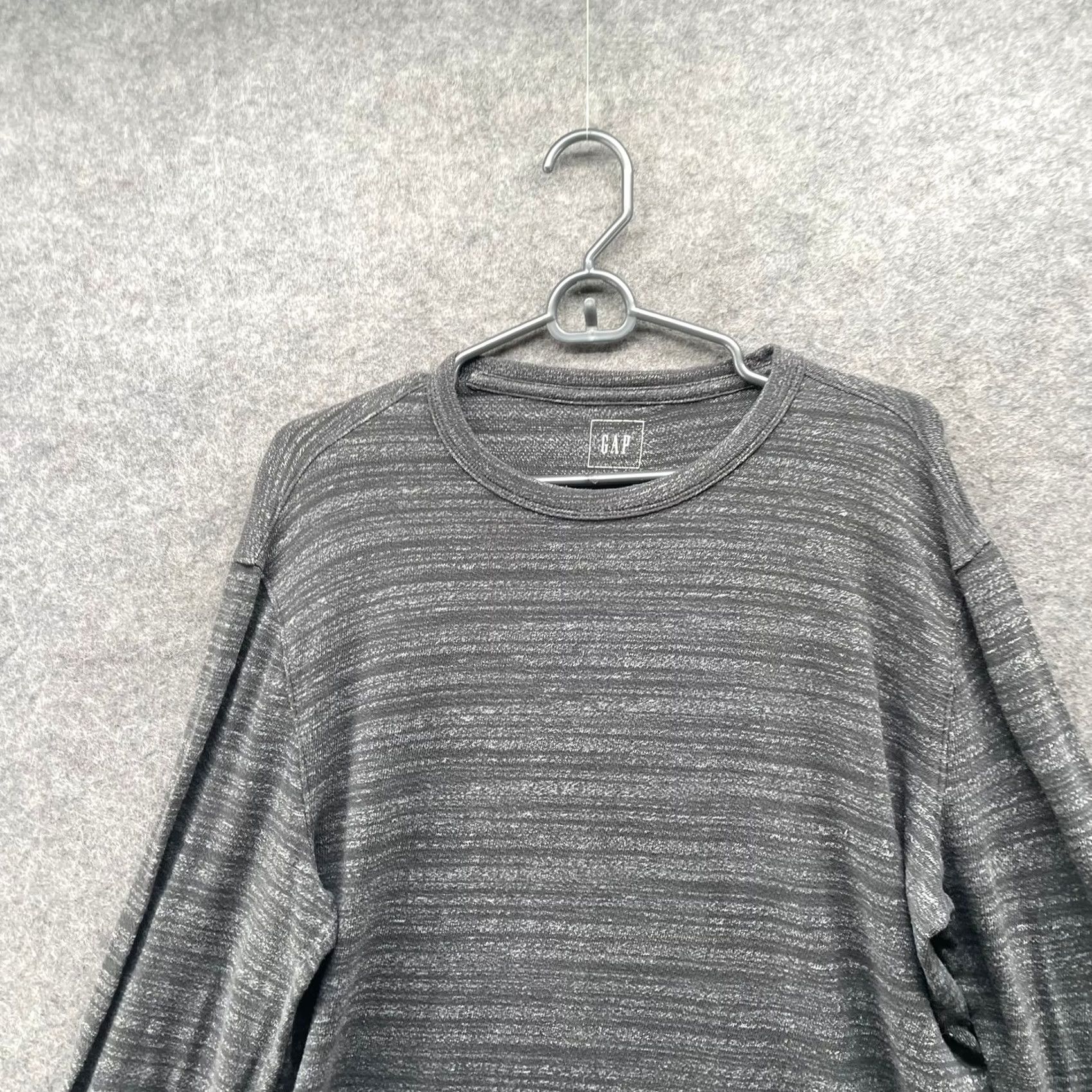 Gap Gap Soft Spun Crewneck Long Sleeve T-Shirt Mens LT Gray Thermal Heathered Size US L / EU 52-54 / 3 - 3 Thumbnail