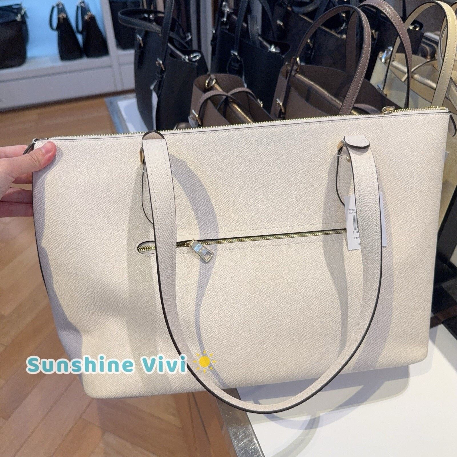 Coach NWT Coach Gallery Tote Bag Signature Canvas CV402 Gold/Chalk Size ONE SIZE - 4 Thumbnail