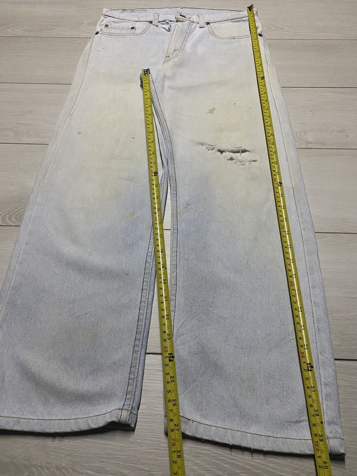 Levi's Vtg Levis 505 90s Grunge Light Wash Distressed Loose Jean Size US 32 / EU 48 - 16 Thumbnail