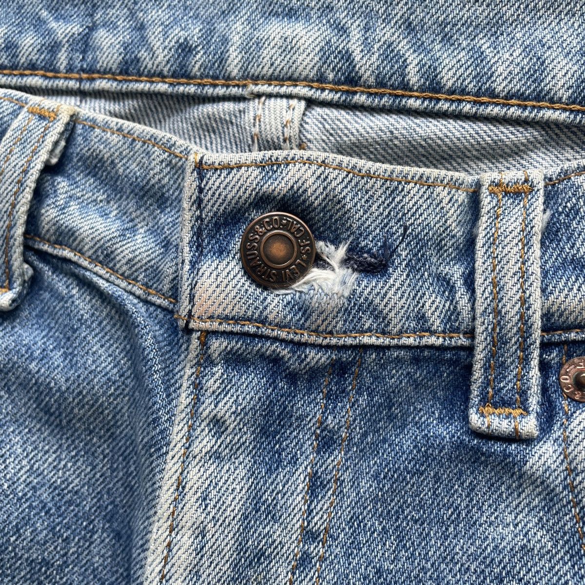 Levi's 90s Vintage Levi’s 505 Made In USA Faded Jeans Pants W33 Size US 33 - 6 Thumbnail