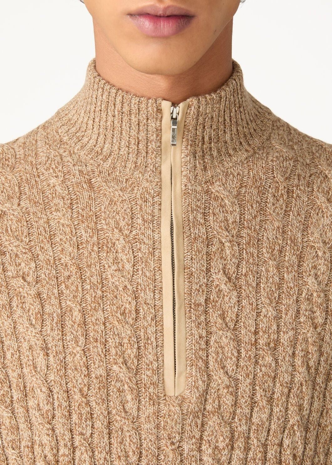 Loro Piana o1w1db10725 FAD7358 Treccia Sweater in Camel Size US S / EU 44-46 / 1 - 3 Thumbnail