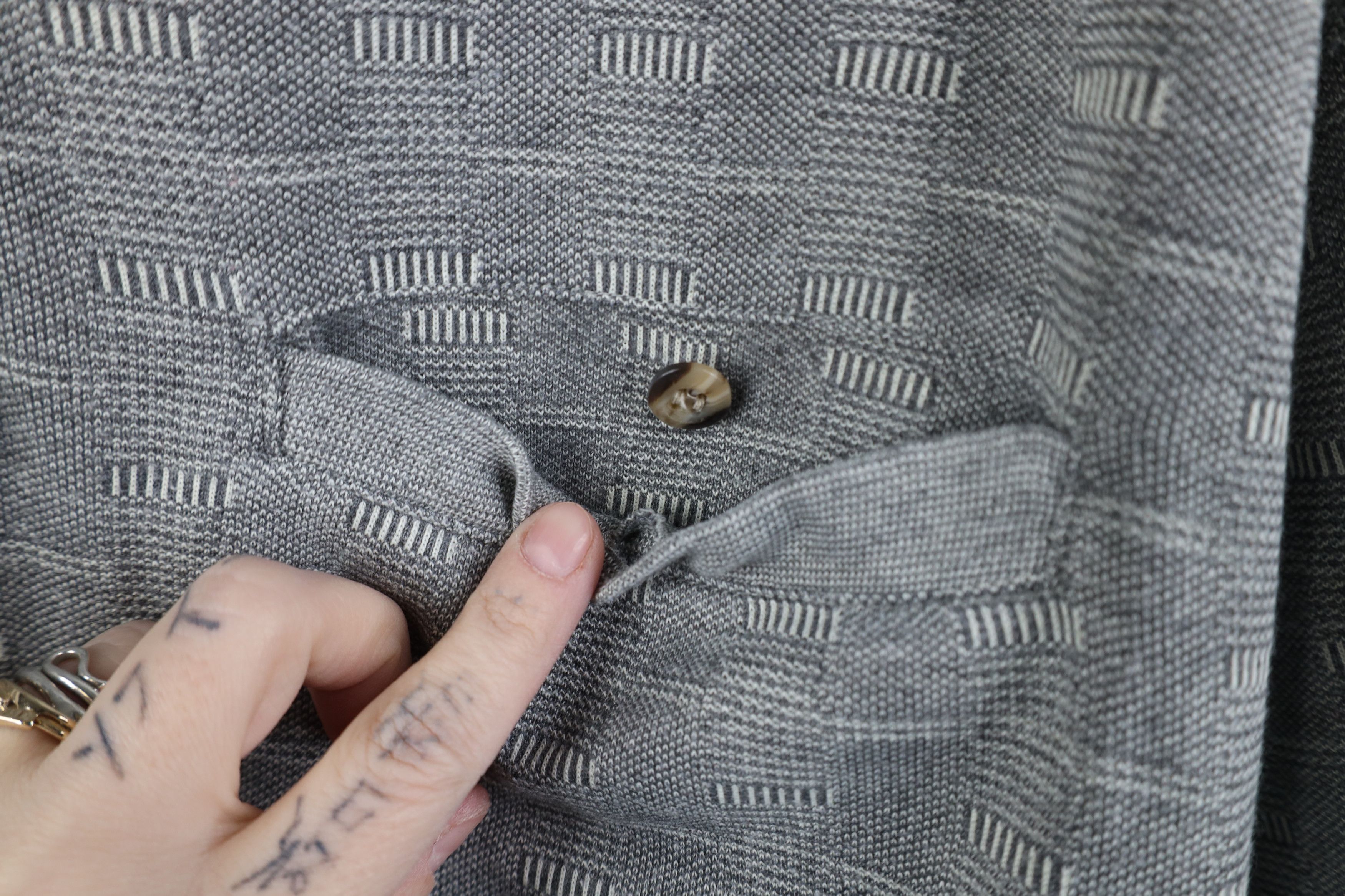 Vintage Vintage 90s Streetwear Checkered Pullover Polo Shirt Gray Size US L / EU 52-54 / 3 - 4 Thumbnail
