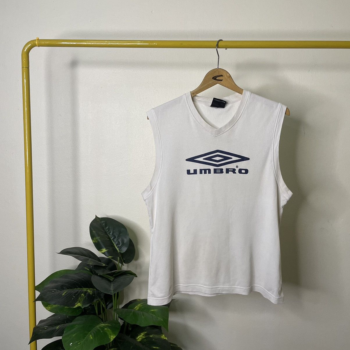 Umbro × Vintage Vintage 1990s Umbro Big Logo Sleeveless Size US M / EU 48-50 / 2 - 1 Thumbnail