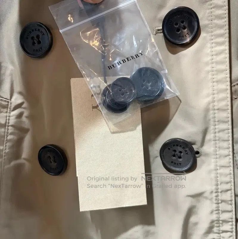 Burberry Burberry Women's Khaki Short Trench Coat. Size XXS / US 00 / IT 34 - 7 Thumbnail