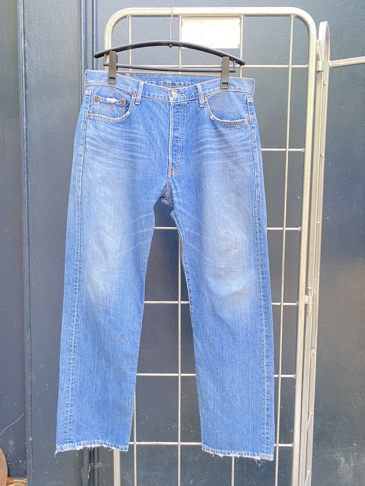 image of Levis Levi’S 501 36X31 Jeans in Blue, Men's (Size 37)