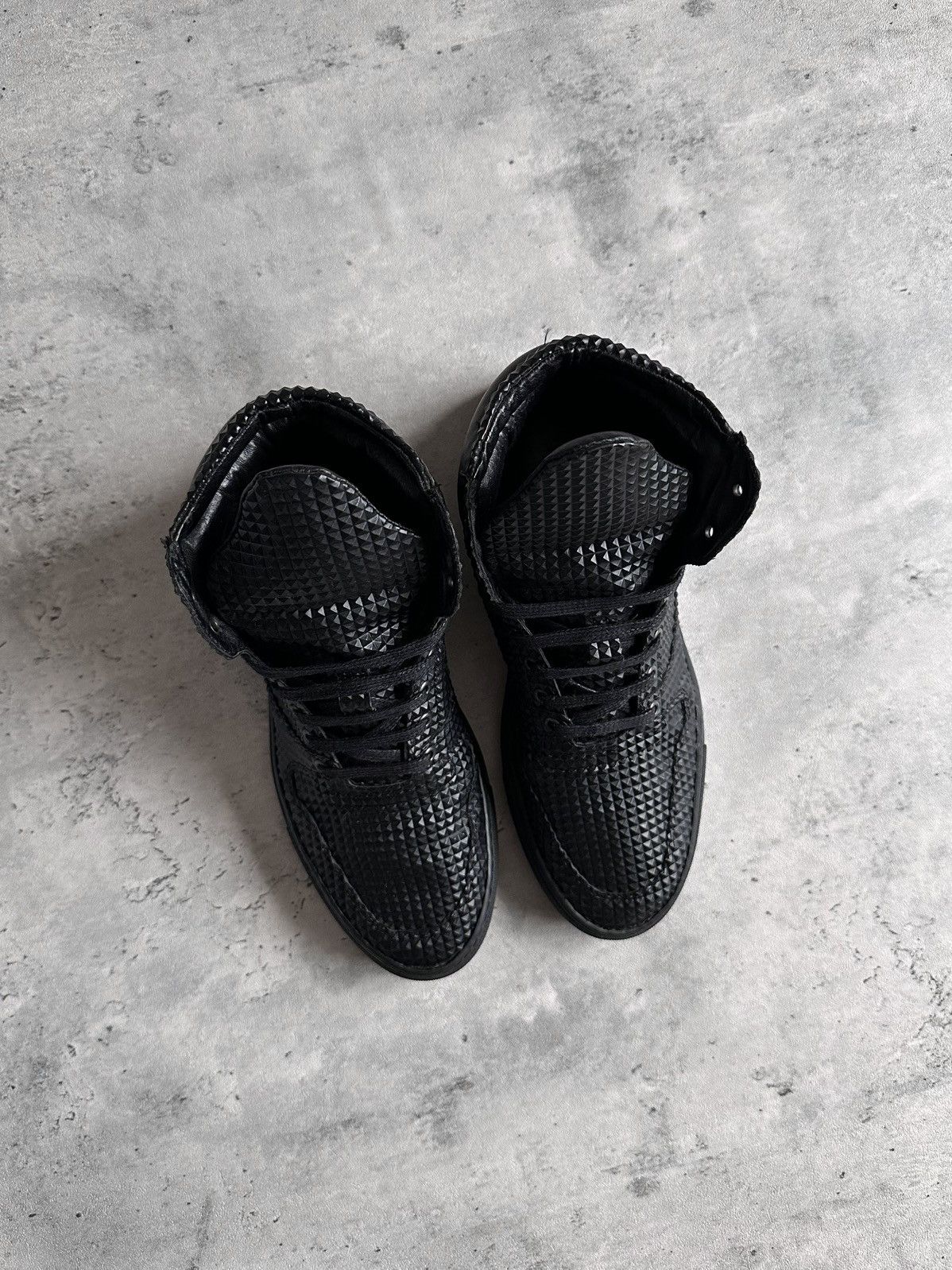 Filling Pieces (2015) TRANSFORMED PYRAMID HIGH TOP Size US 9 / EU 42 - 9 Thumbnail