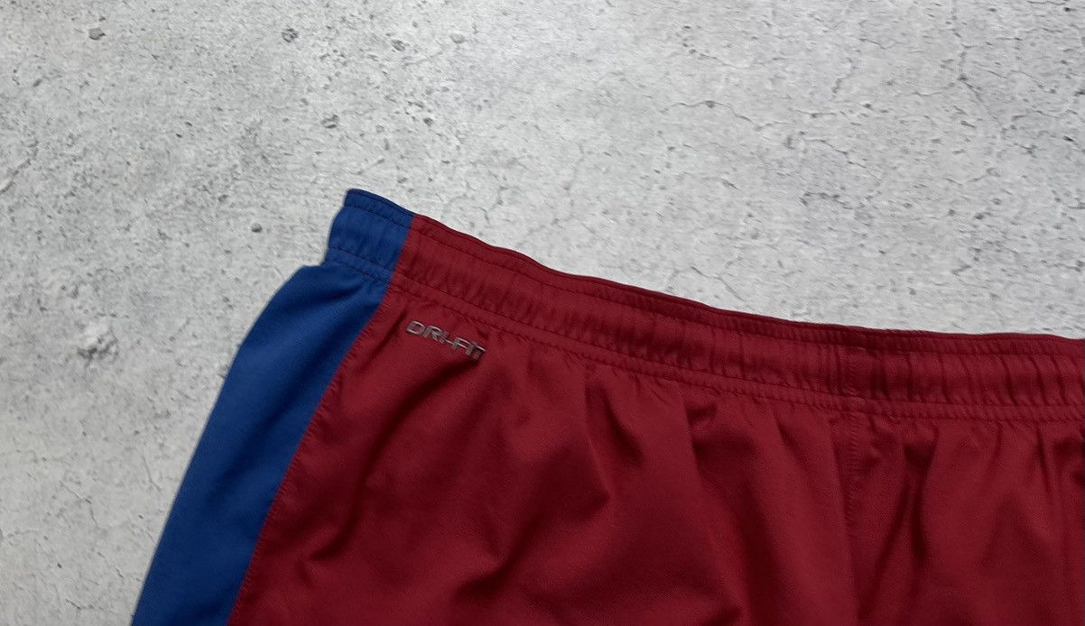 Nike Nike FC Barcelona Vintage Soccer Shorts Y2K Size US 36 / EU 52 - 5 Thumbnail