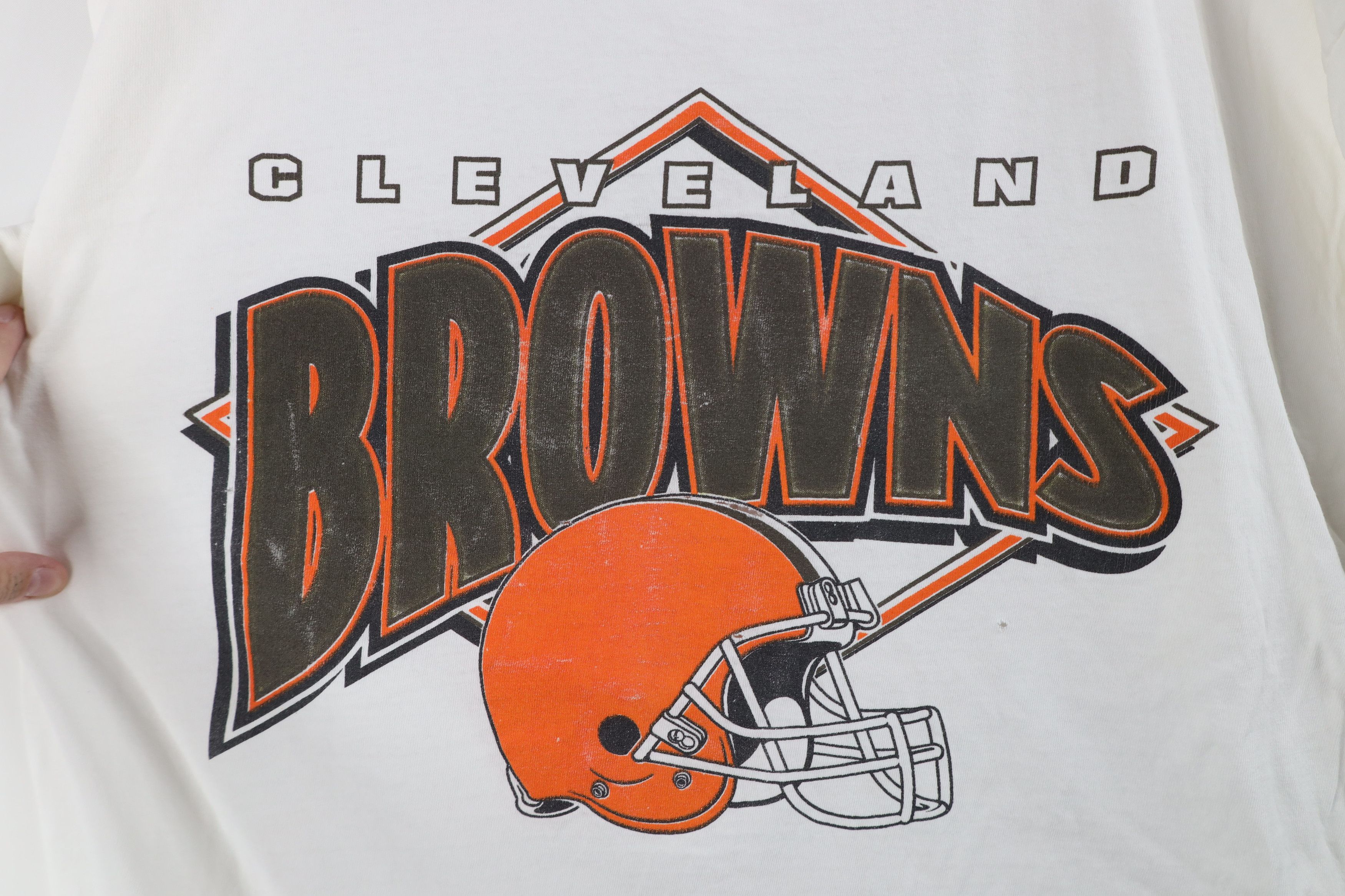 Vintage Vintage 90s Cleveland Browns Football Short Sleeve T-Shirt Size US XL / EU 56 / 4 - 4 Thumbnail