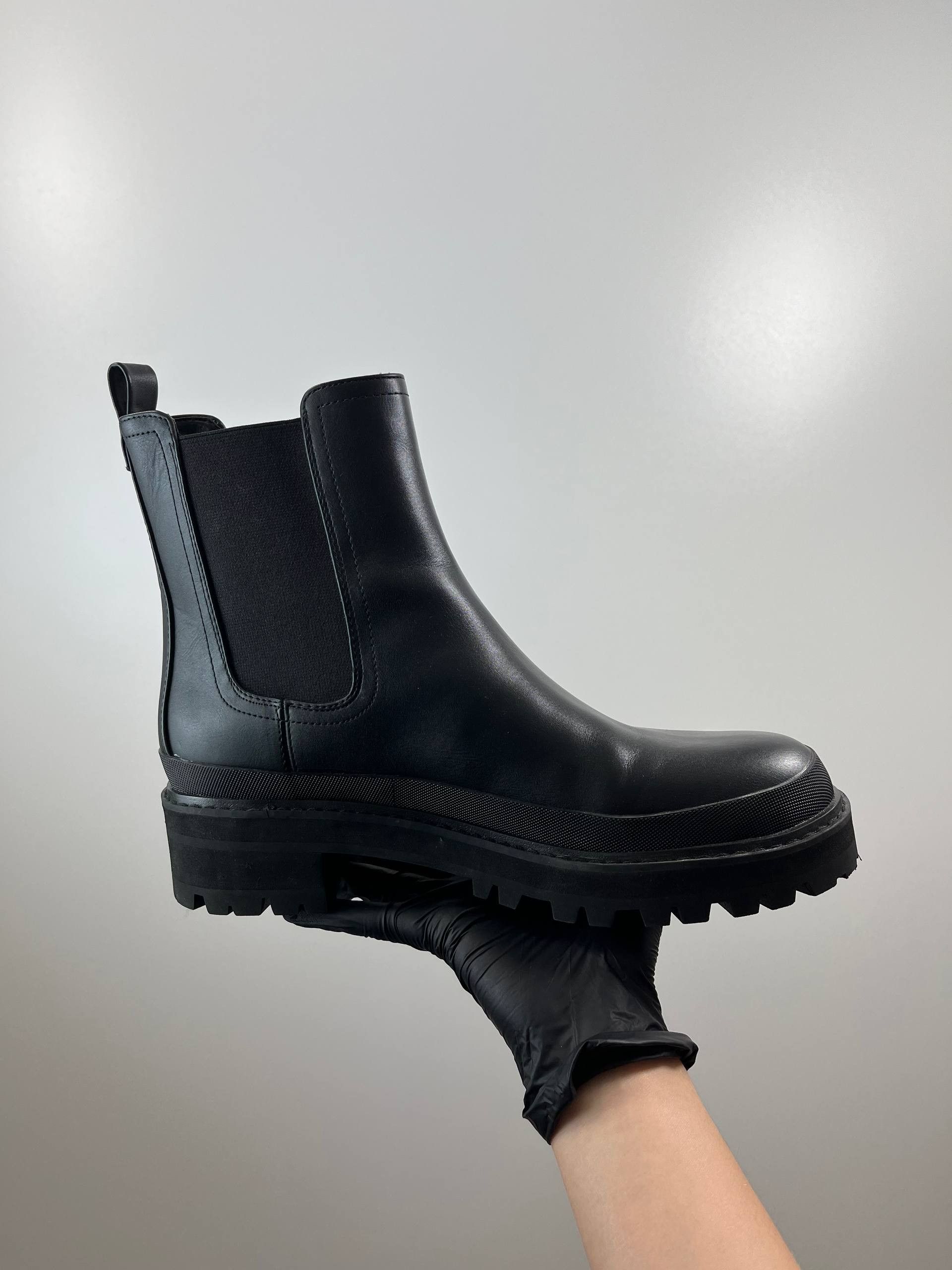 Guess GUESS Women Black Leather Chelsea Platform Boots Size 40 Size US 10 / IT 40 - 2 Thumbnail