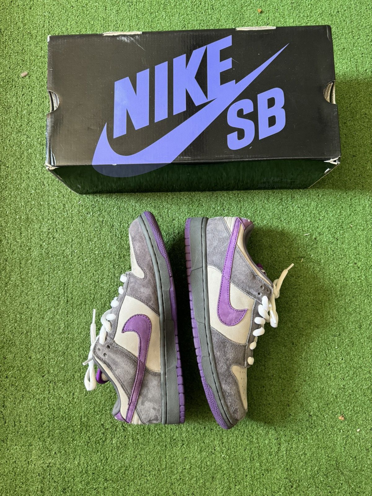 Nike Nike SB Dunk Low Purple Pigeons Size 9 Size US 9 / EU 42 - 2 Thumbnail