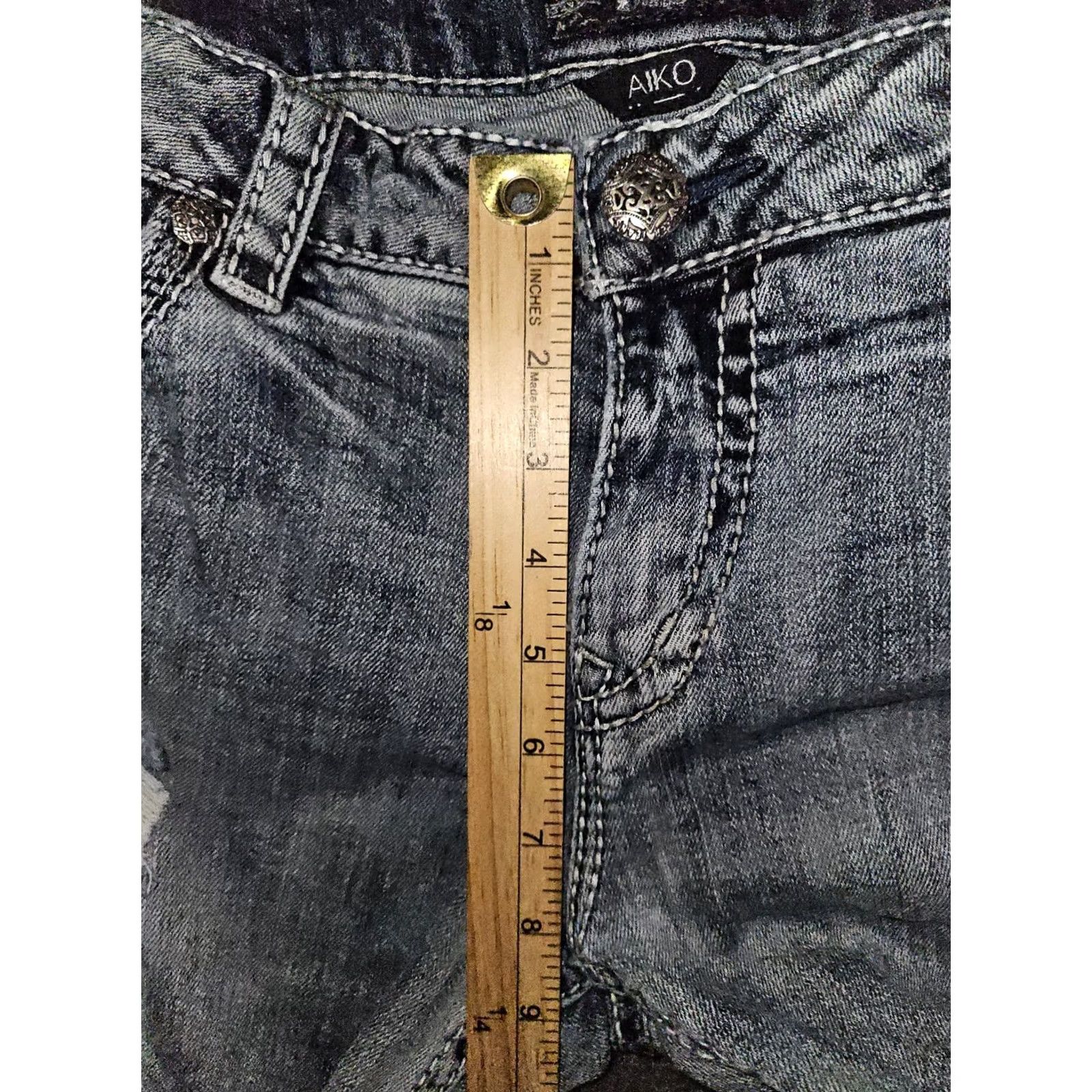 Vintage AIKO Silver Mid Capri Jeans Women's 34 Blue Embroidered Distressed Low Rise Capri Jeans Women Contemporary Denim City Logo 90s? Size 24" / US 00 / IT 34 - 5 Thumbnail