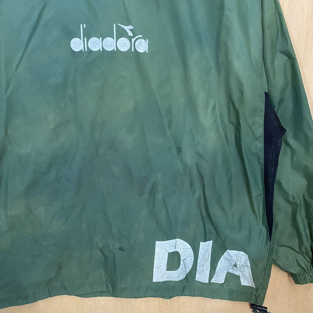 Diadora VINTAGE DIADORA X ISSEY MIYAKE SUNFADED JACKET Size US XL / EU 56 / 4 - 4 Thumbnail