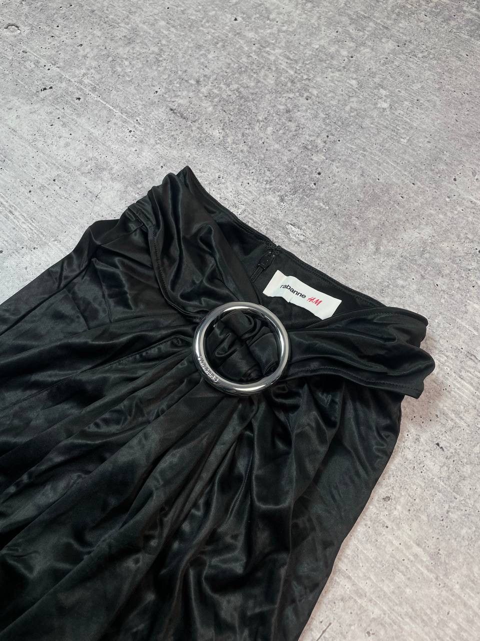 H&M × Paco Rabanne Paco Rabanne H&M Buckle Details Maxi Skirt Y2K Size 25" / US 0 / IT 36 - 2 Thumbnail