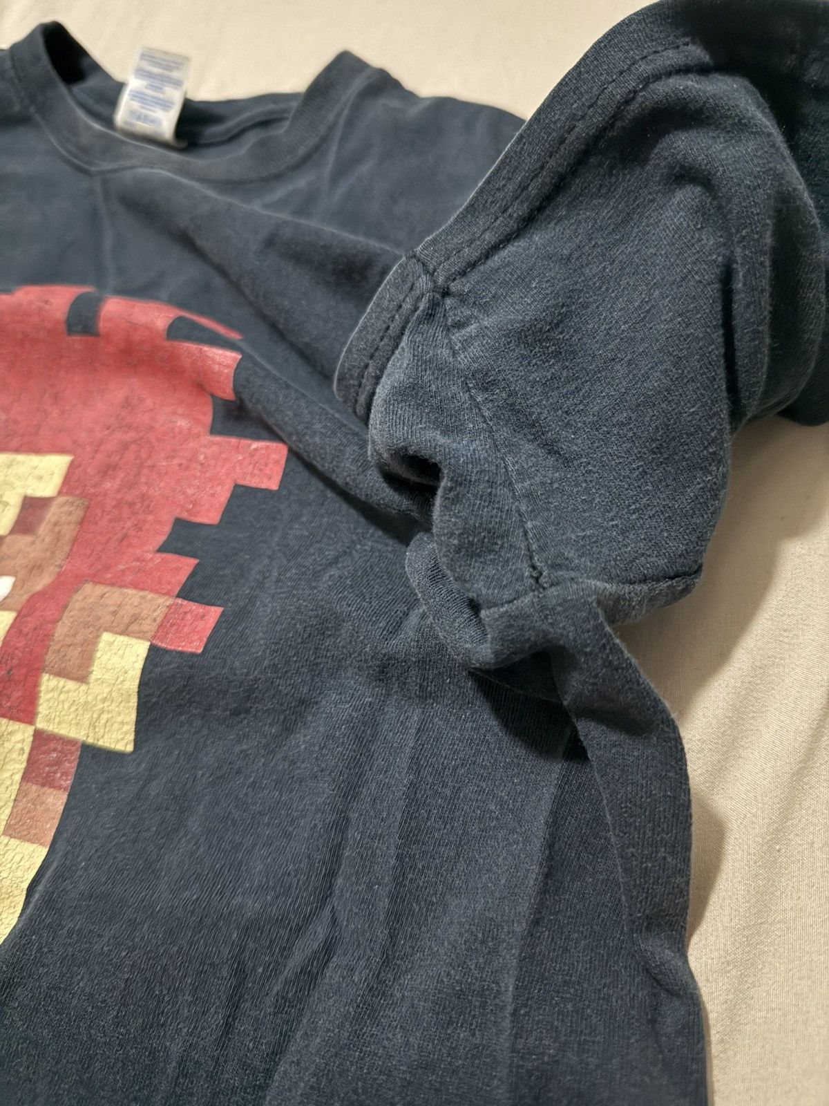 Vintage NEAR VINTAGE Wreck it Ralph Disney Film T SHIRT Size US M / EU 48-50 / 2 - 6 Thumbnail