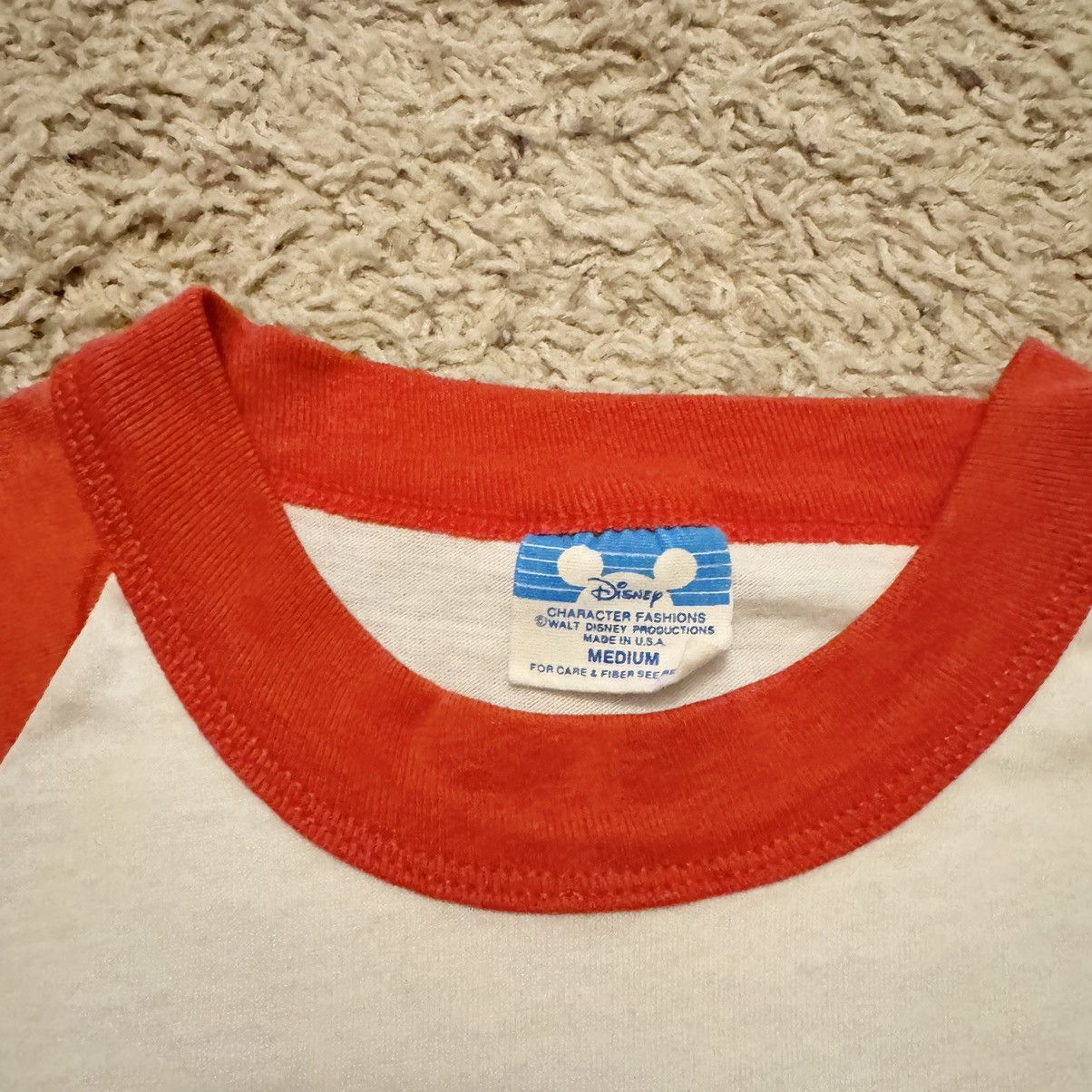 Other VINTAGE DISNEY EPCOT CENTER TEE! Size US S / EU 44-46 / 1 - 6 Thumbnail