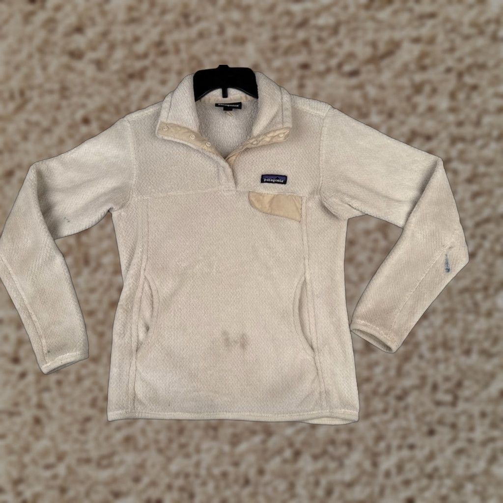 Patagonia Patagonia Sweater Women Small Beige Re-Tool Snap-T Pullover Poly READ ME 25442 Size S / US 4 / IT 40 - 1 Thumbnail