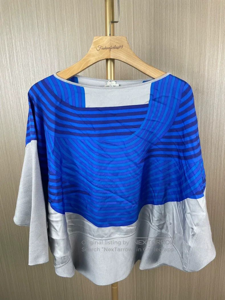 Hermes Hermes Royal blue batwing sleeve knitwear Size XS / US 0-2 / IT 36-38 - 1 Thumbnail