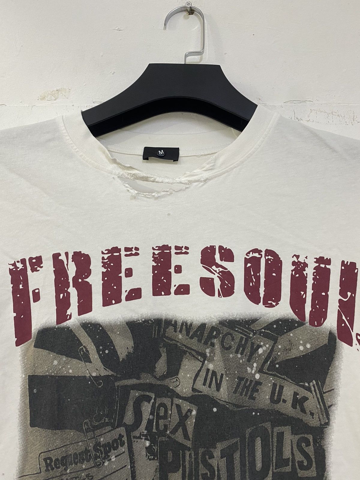 Band Tees 💥 DISTREES DESTROYED FREE SOUL SEX PISTOL PUNK STYLE Size US M / EU 48-50 / 2 - 6 Thumbnail