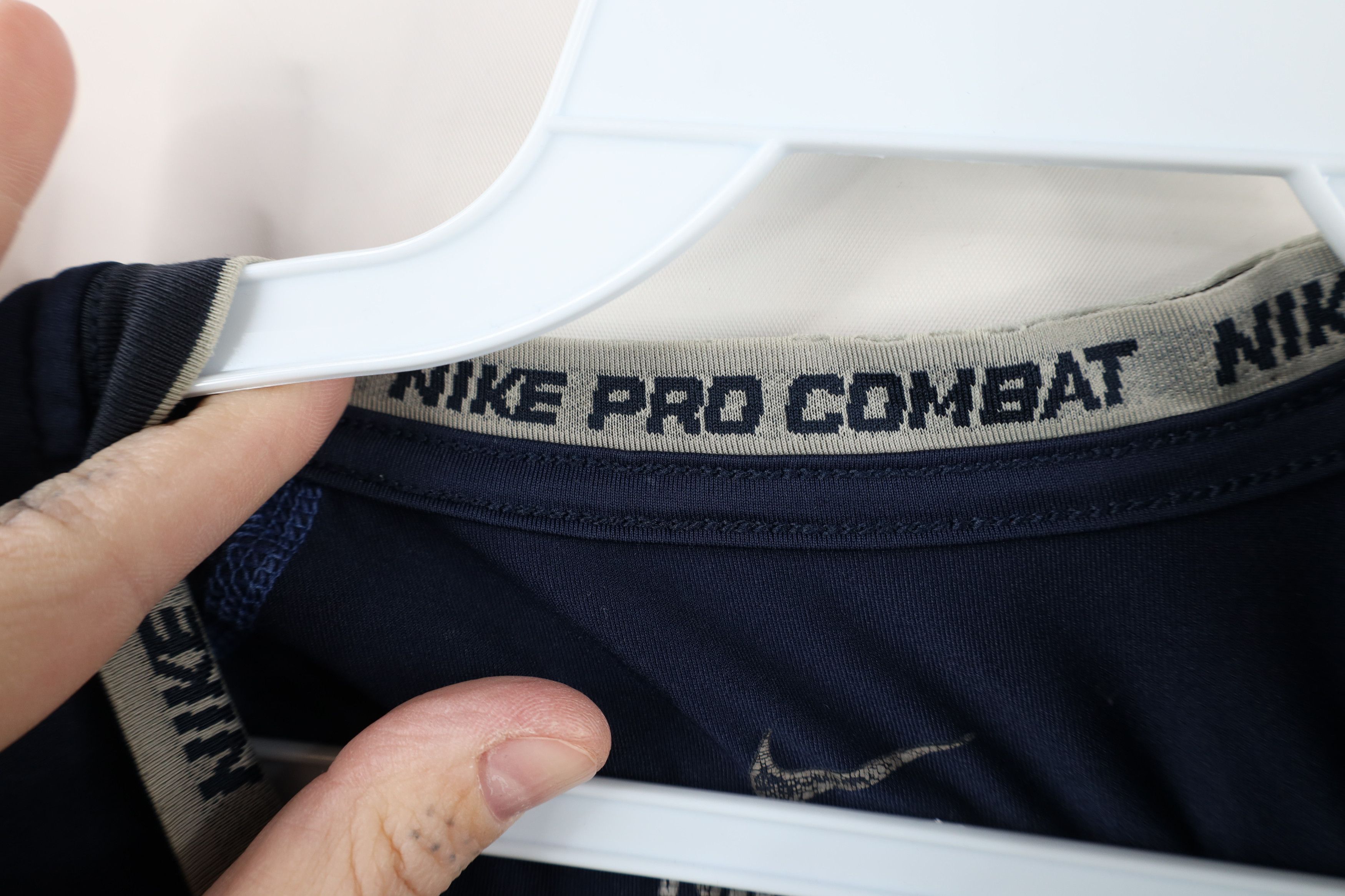Nike × Vintage Nike Pro Combat Fitted Muscle Tank Tank Top T-Shirt Blue Size US M / EU 48-50 / 2 - 7 Thumbnail