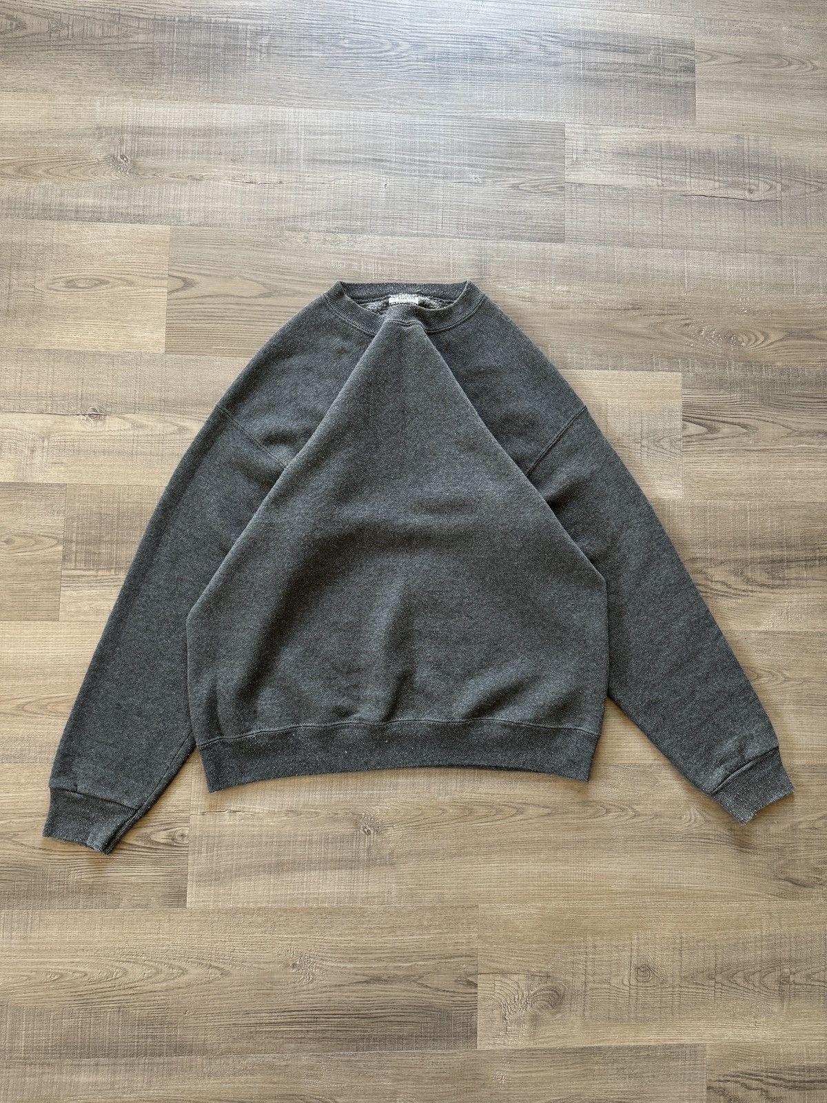 Lee Grey Vintage Lee Heavyweight Crewneck Size US XL / EU 56 / 4 - 1 Thumbnail
