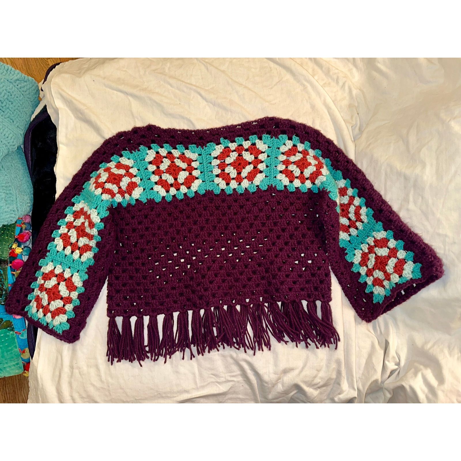 Vintage VINTAGE FRINGED GRANNY SQUARE BOHO PURPLE CROCHET SWEATER Size S / US 4 / IT 40 - 3 Thumbnail