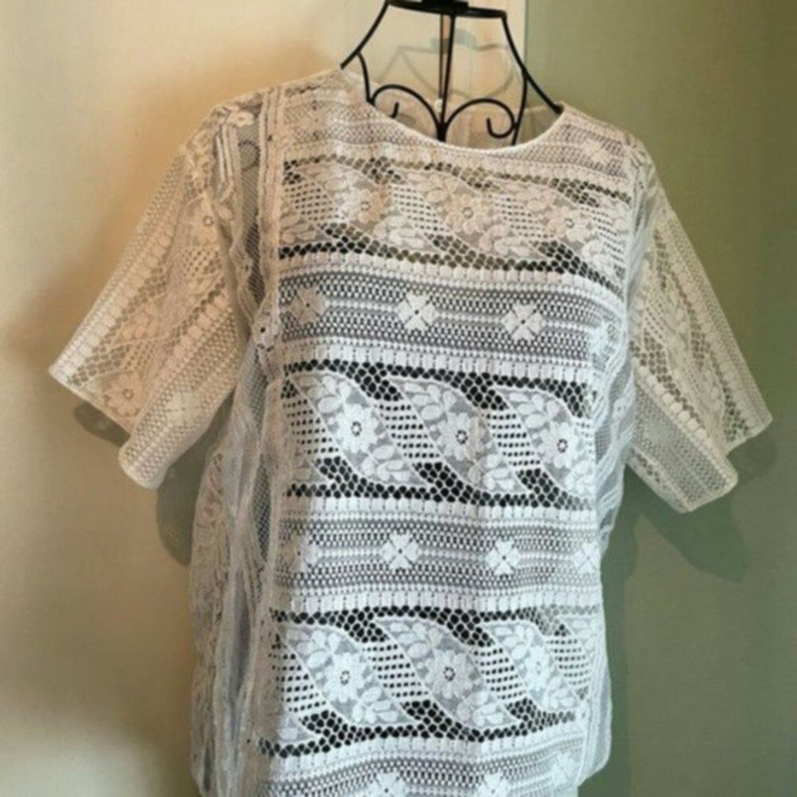 Valentino Valentino Lace Short Sleeve Shirt White size 6 Size M / US 6-8 / IT 42-44 - 3 Thumbnail