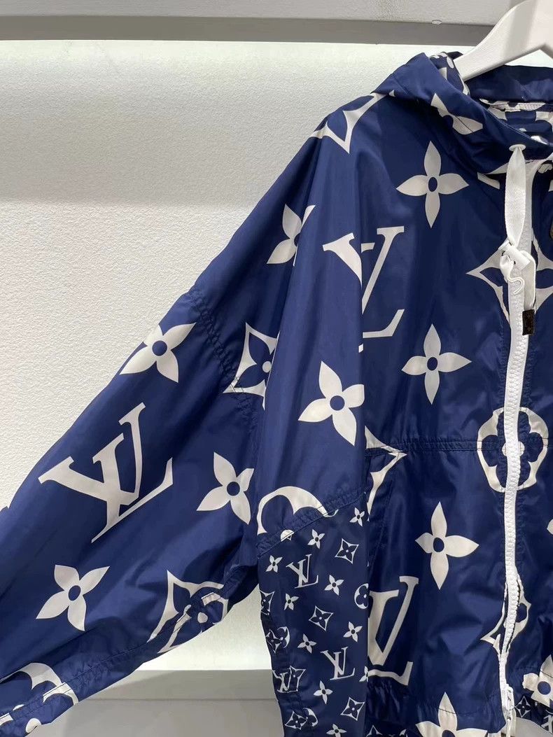Louis Vuitton Louis Vuitton size 36 Bermuda presbyopia streamer assault j Size US M / EU 48-50 / 2 - 4 Thumbnail