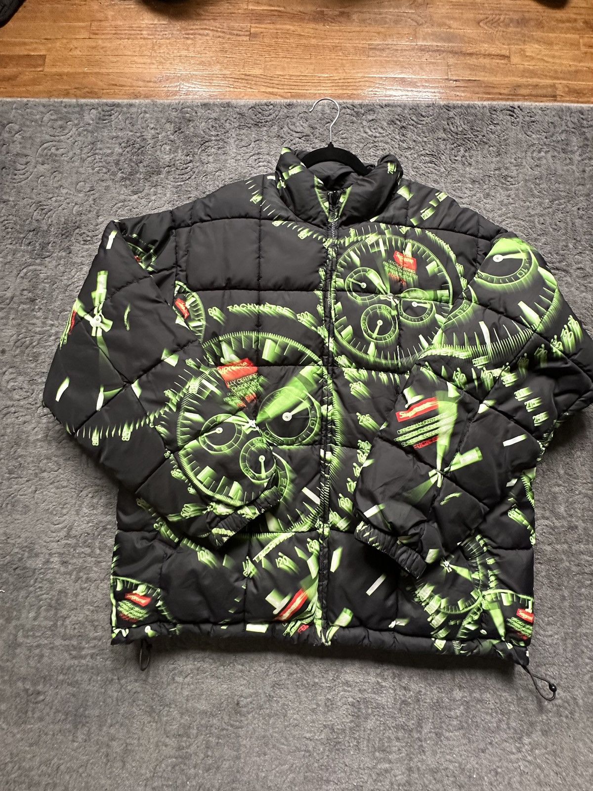 Supreme Supreme Watches Reversible Puffy Jacket 'Black' FW2020 Size US L / EU 52-54 / 3 - 1 Thumbnail