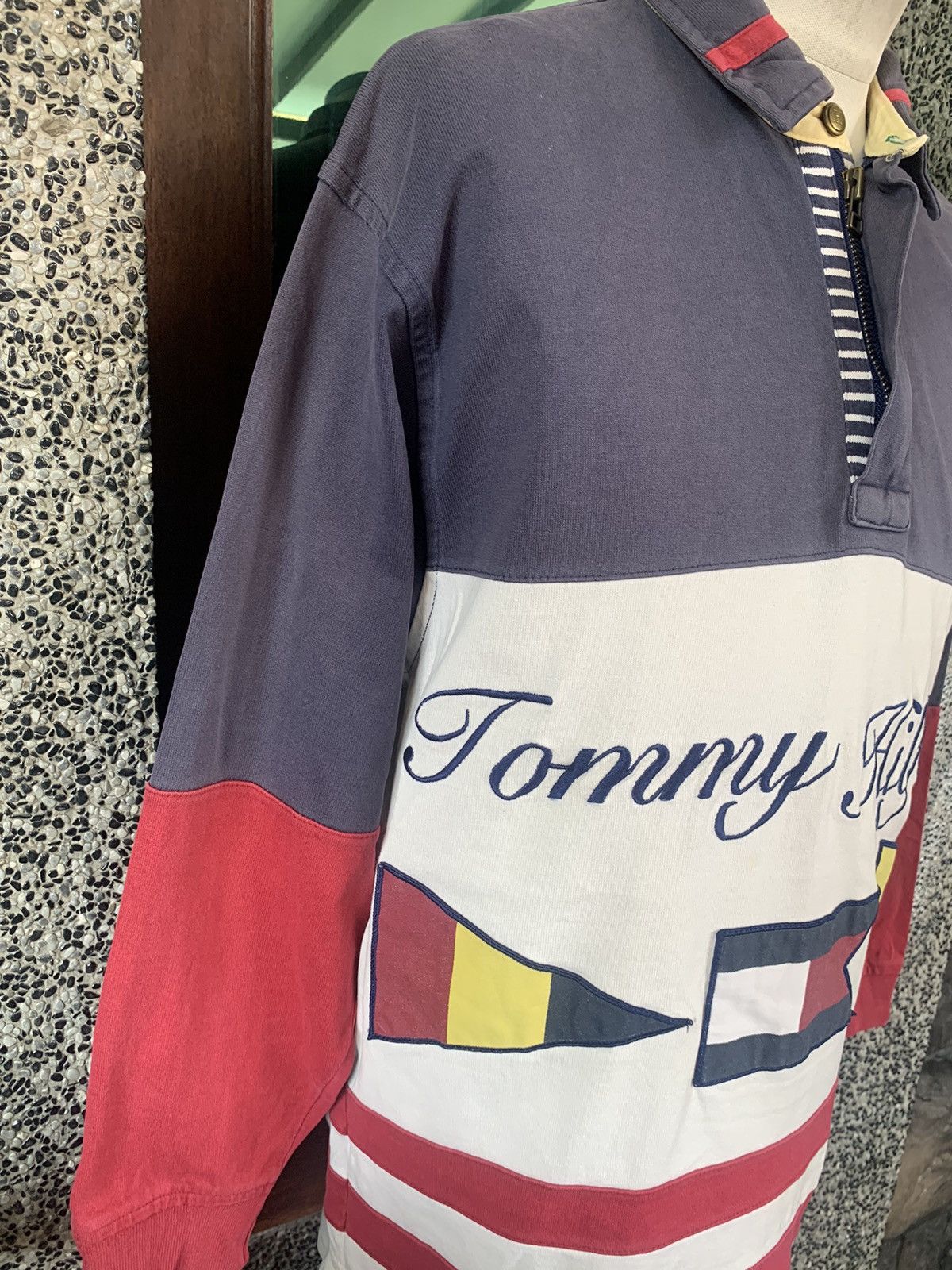 Tommy Hilfiger × Vintage Vintage Tommy Hilfiger Embroidery Long Sleeve Polo Shirt Size US M / EU 48-50 / 2 - 4 Thumbnail