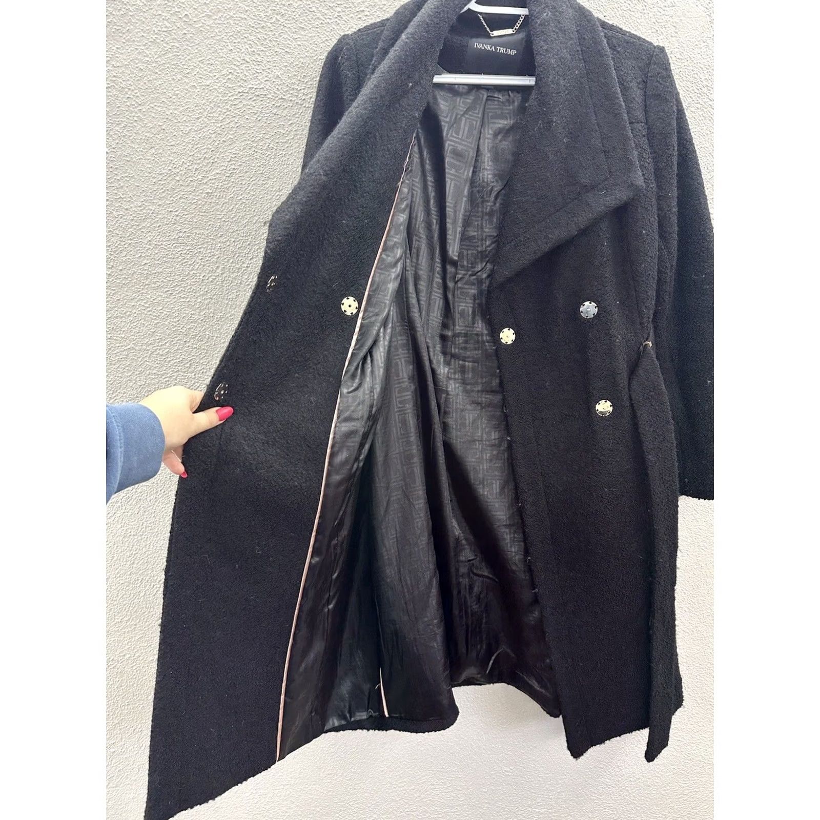 Vintage Ivanka Trump Womens Coat Black Boucle Wool Blend Double Breasted Belted Coat Size S / US 4 / IT 40 - 7 Thumbnail