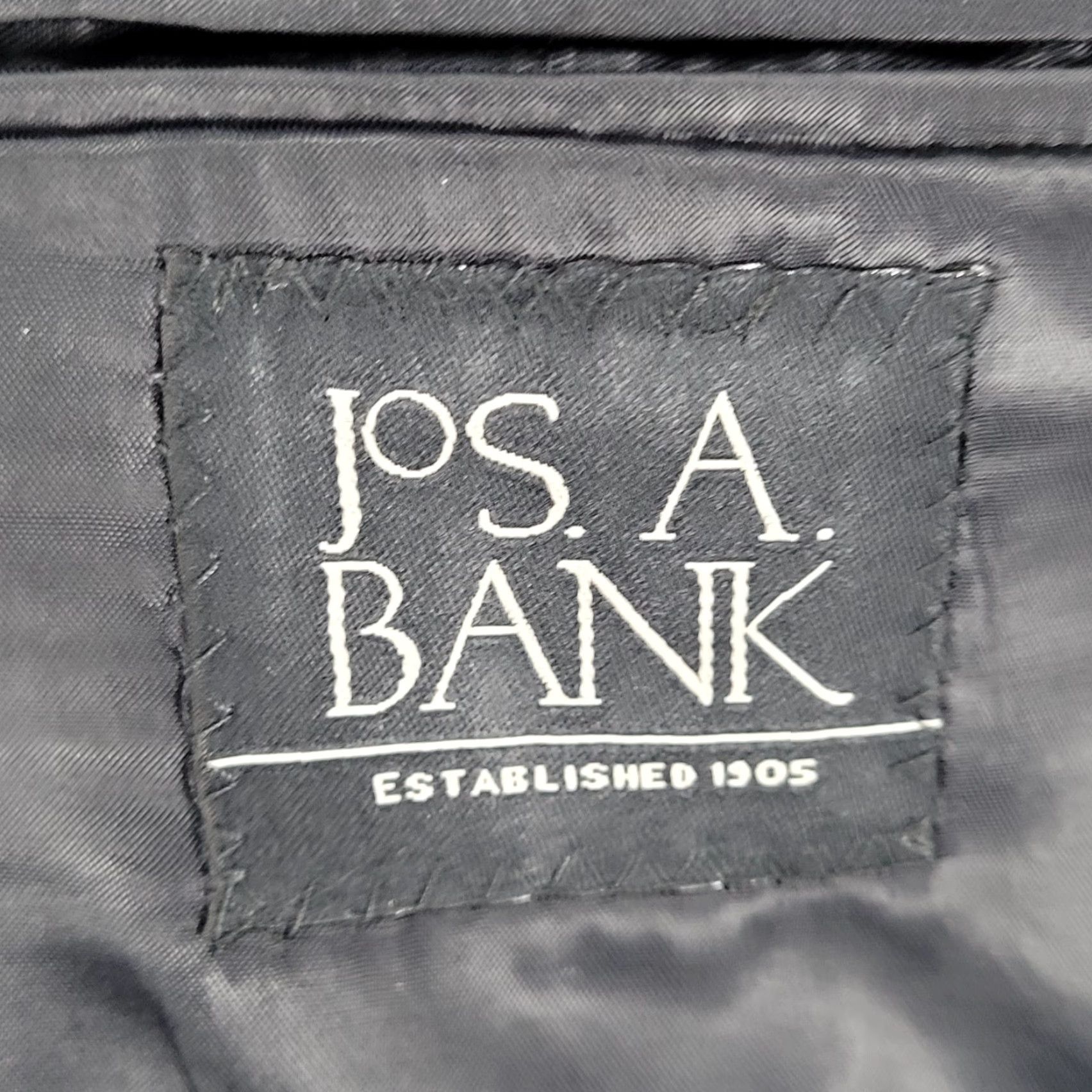 Jos. A. Bank Black Wool Pinstriped 2 Piece Suit Set Blazer 40R Pants 32x31 Classic Mens