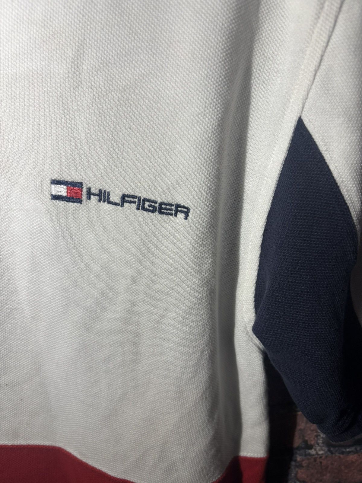 Tommy Hilfiger Tommy Hilfiger Colorblock Polo Shirt Navy Red White Size L Size US M / EU 48-50 / 2 - 2 Thumbnail