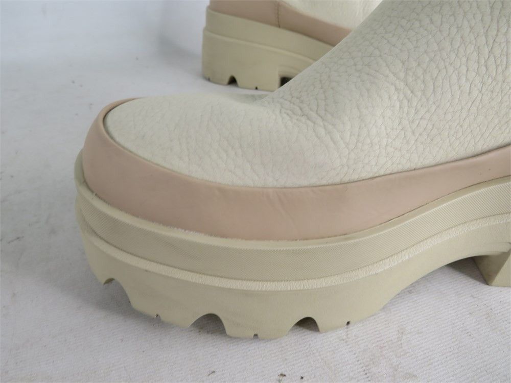 Ugg UGG SEA SALT BRISBANE CHELSEA WATERPROOF PLATFORMBOOTS 9 Size US 9 / IT 39 - 15 Thumbnail
